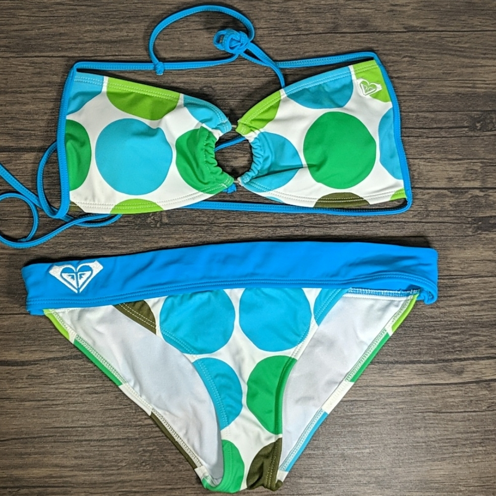 Roxy sporty bikini with blue green teal polka dots